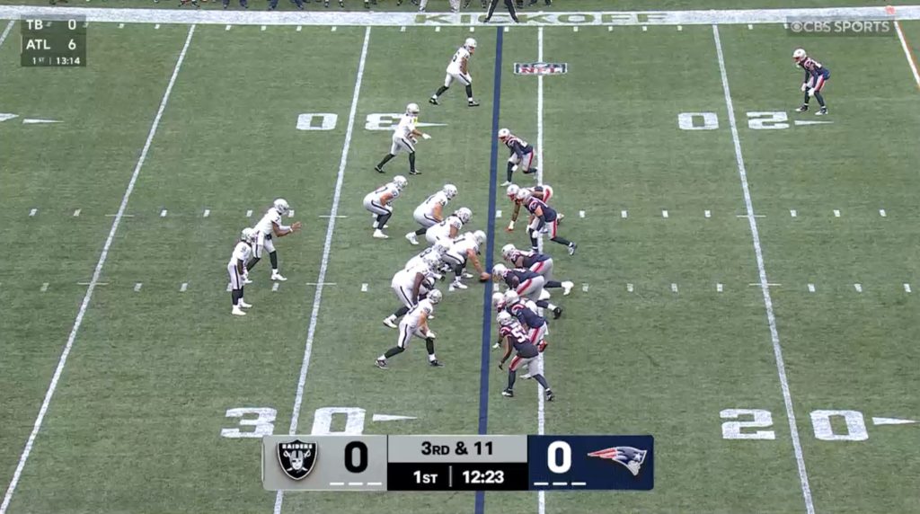 CBS debuts new NFL scorebug to positive reviews