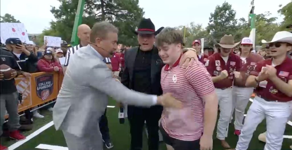 Kirk Herbstreit channels his inner Pat McAfee to celebrate another field goal contest kick