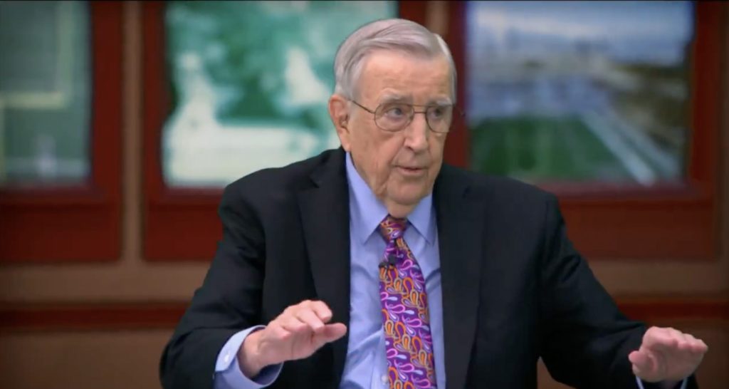 Brent Musburger embraces more NFL voices in sports media