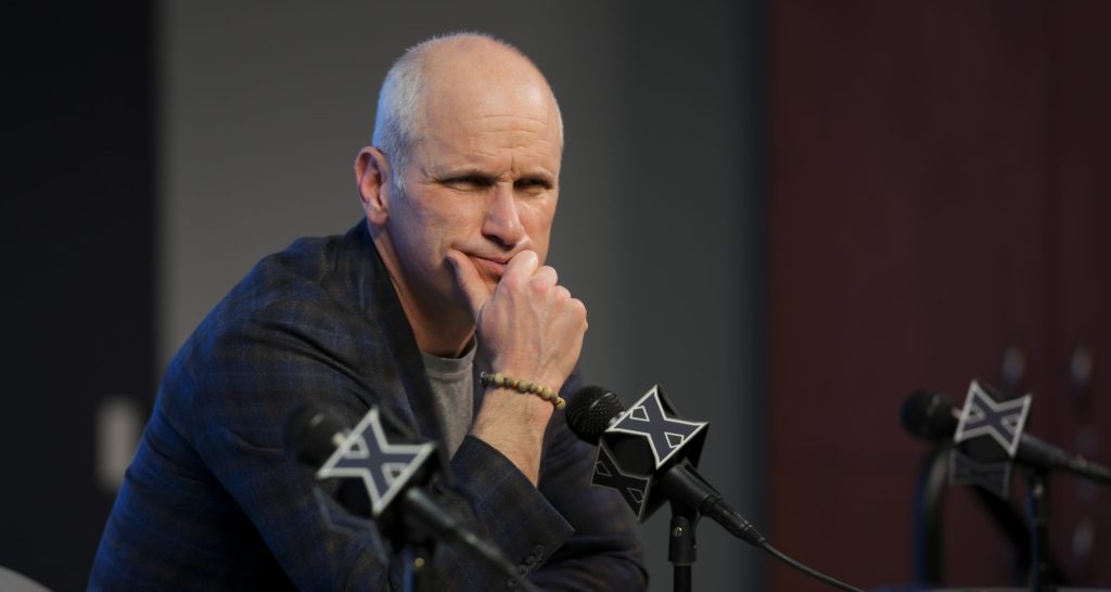 Dan Hurley nearly quit coaching for Fox Sports before returning to UConn