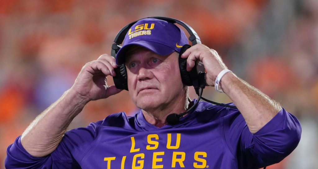 Brian Kelly apologizes to LSU reporter after postgame outburst