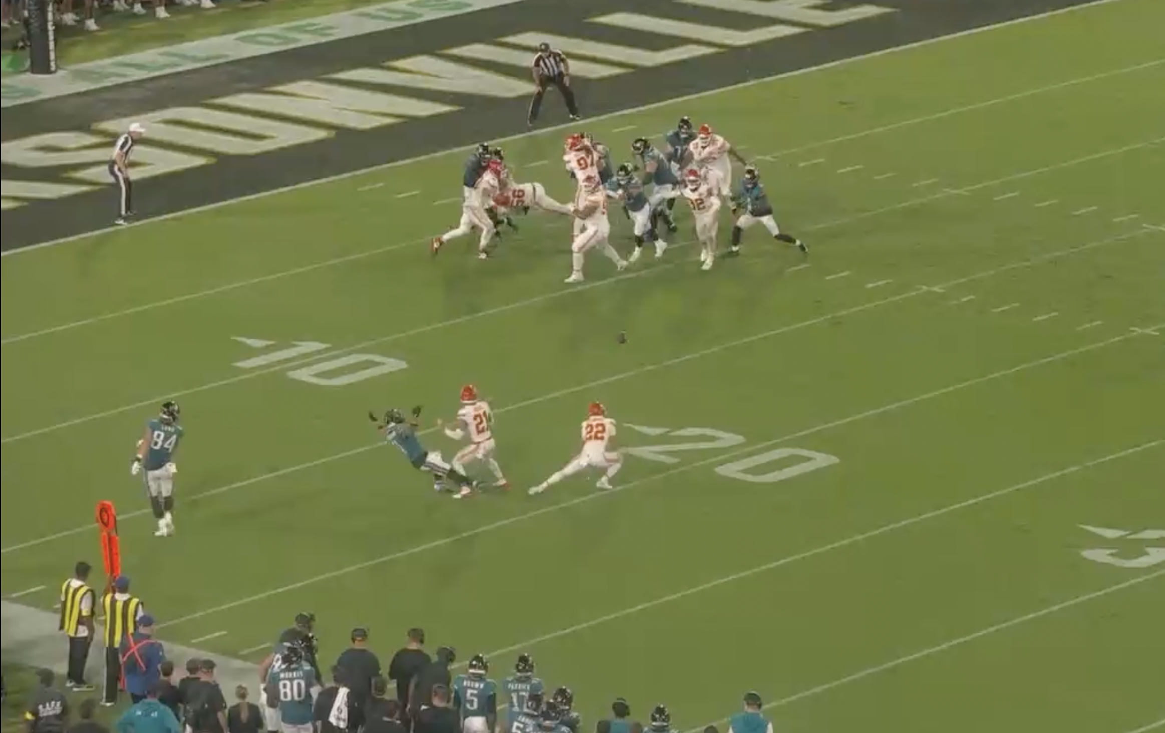 ESPN rules analyst calls out ‘big miss’ from refs in Chiefs-Jaguars MNF