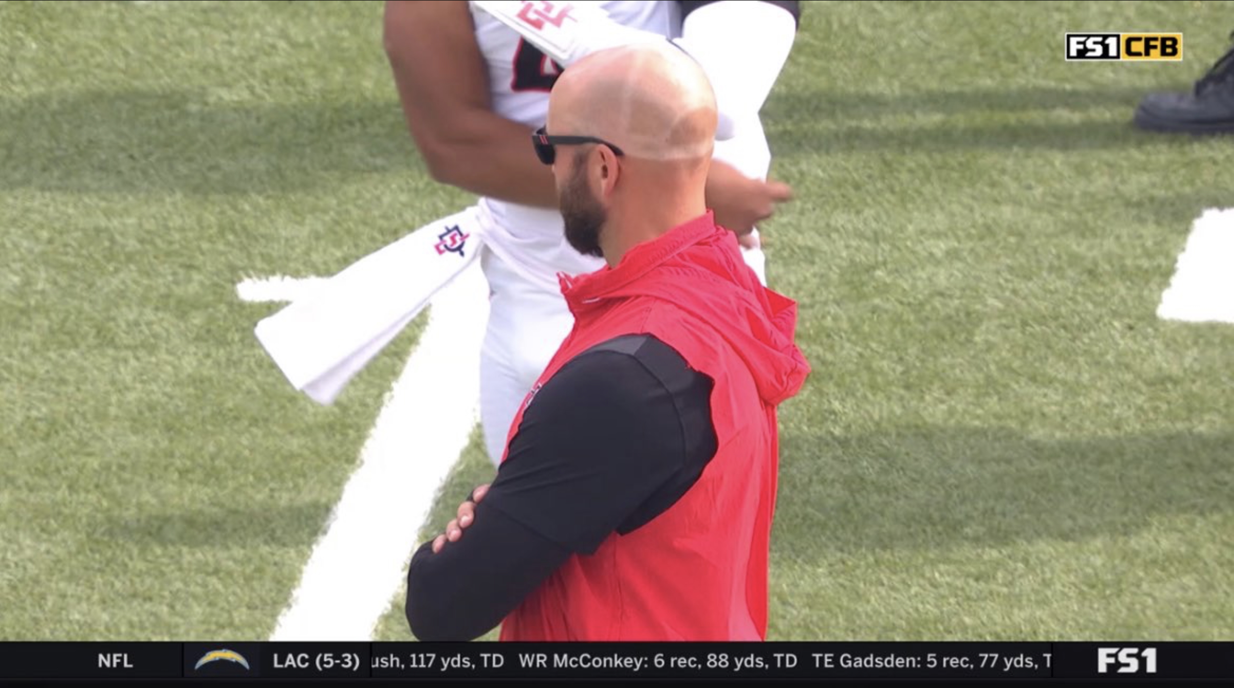 FS1 announcers call out ‘insane’ tan line on SDSU head coach