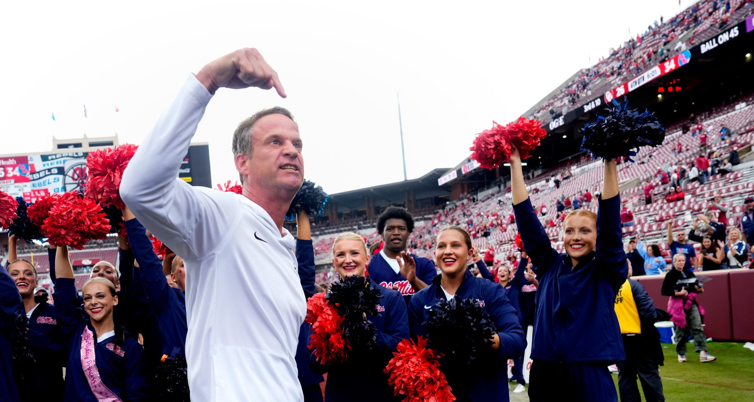Cam Newton tells Lane Kiffin to stay at Ole Miss and build his own legacy