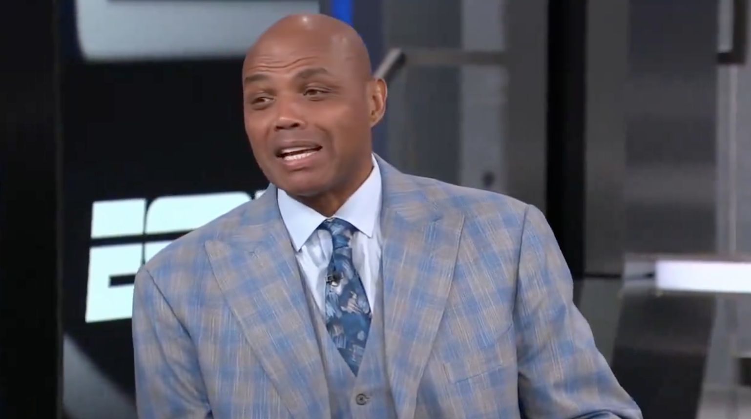 Inside the NBA celebrates weight loss of ‘sex symbol’ Charles Barkley in ESPN debut
