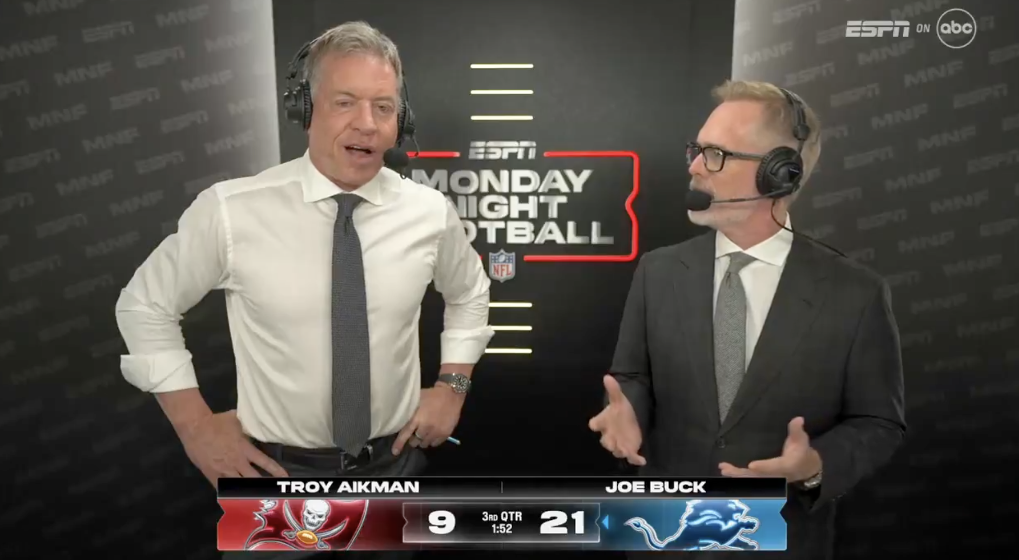 Joe Buck and Troy Aikman joke about hamstrings, hot yoga, and parenting skills