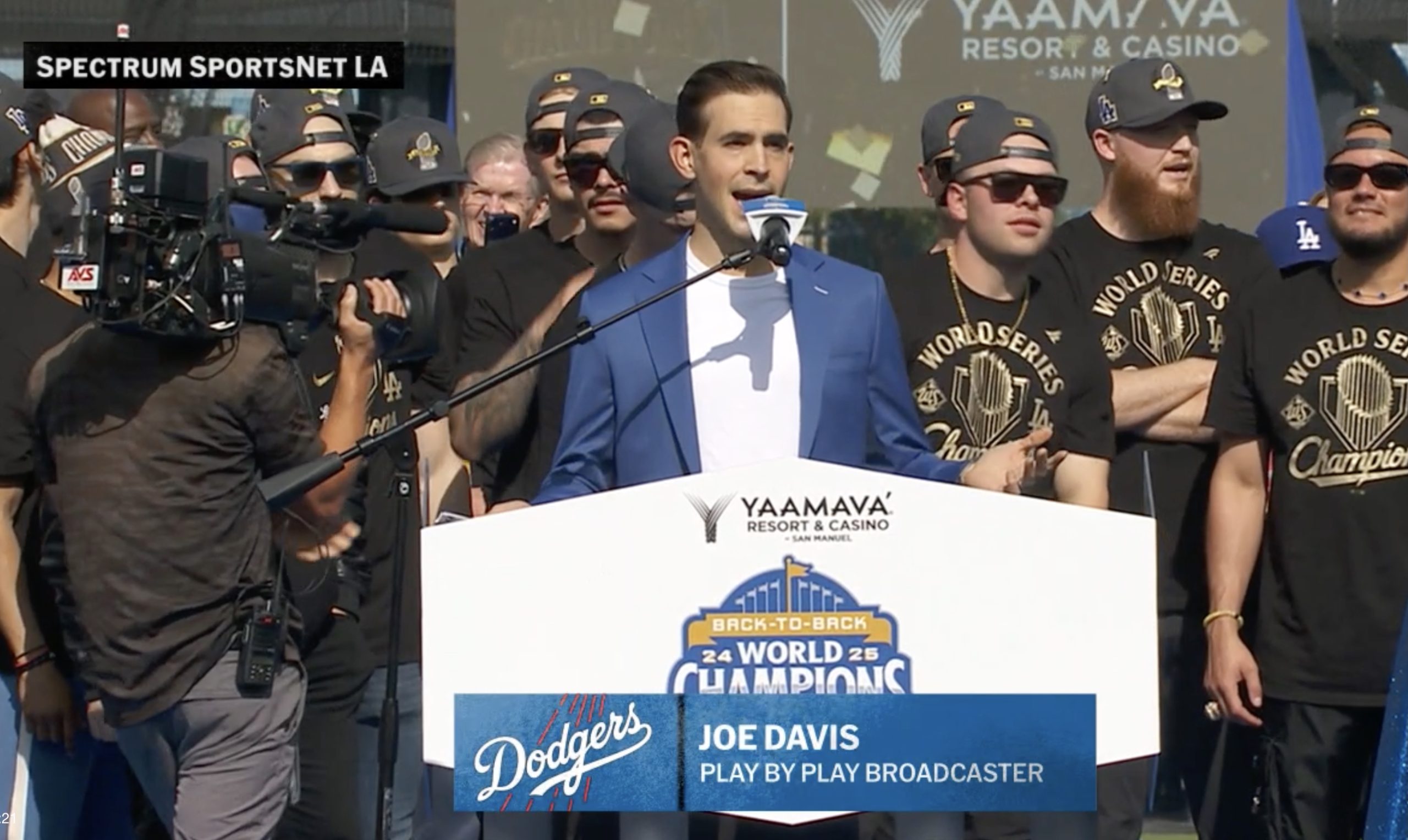 Chris ‘Mad Dog’ Russo eviscerates Joe Davis for hosting Dodgers World Series parade