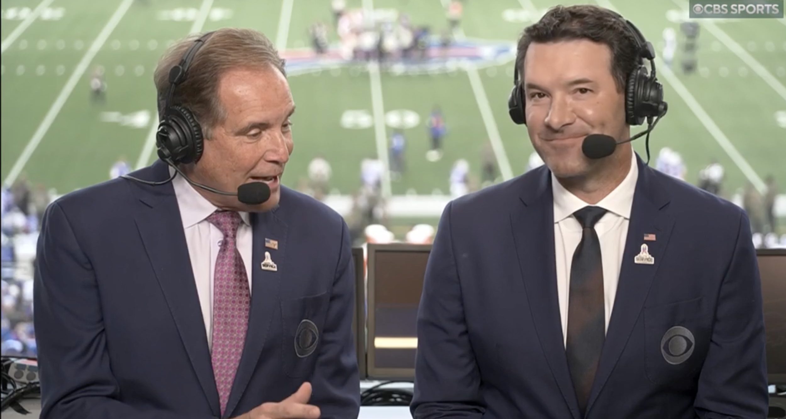 Tony Romo makes inexplicably weird noise during Bills-Chiefs broadcast