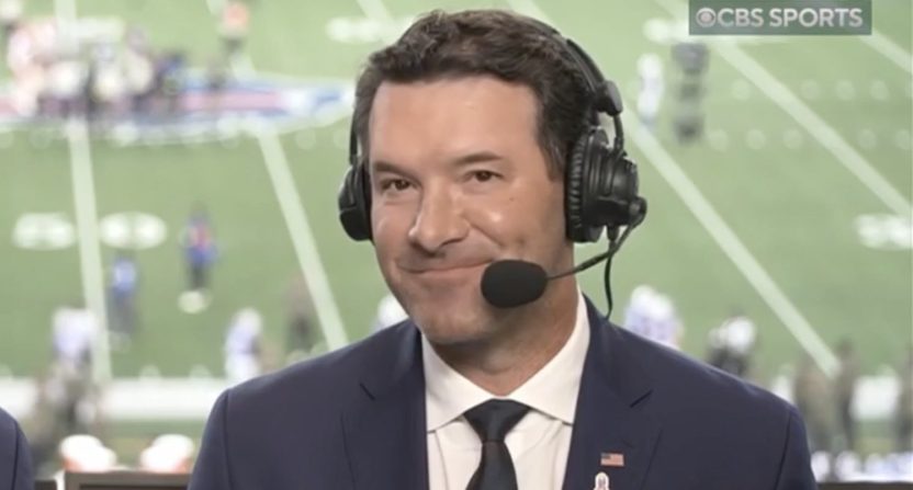 Tony Romo (right) during the Chiefs-Bills broadcast on CBS on Sunday, Nov. 2, 2025.