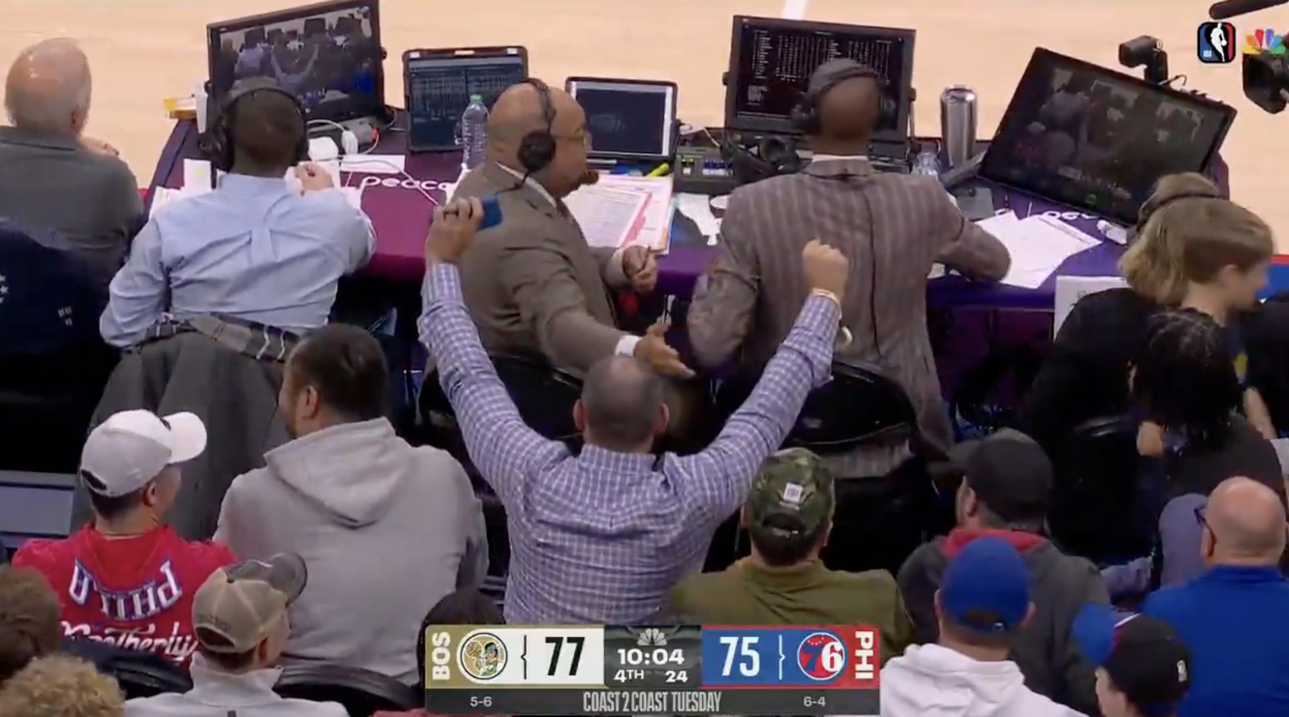 Mike Tirico turned around mid-game to interview screaming 76ers fan