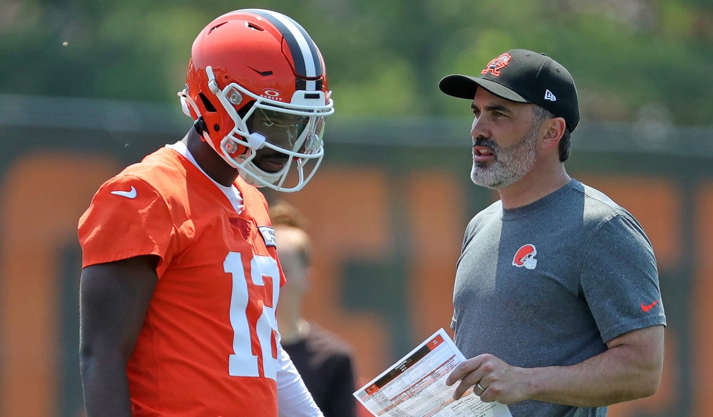 Kevin Stefanski addresses Shedeur Sanders game ball controversy