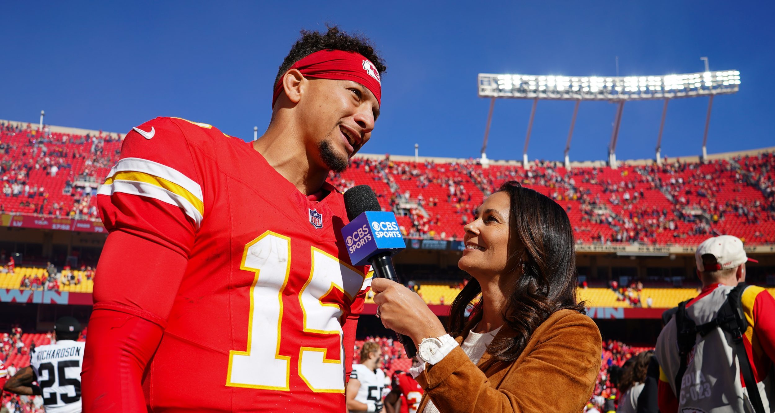 CBS’s No. 1 broadcast team to call four straight Chiefs game