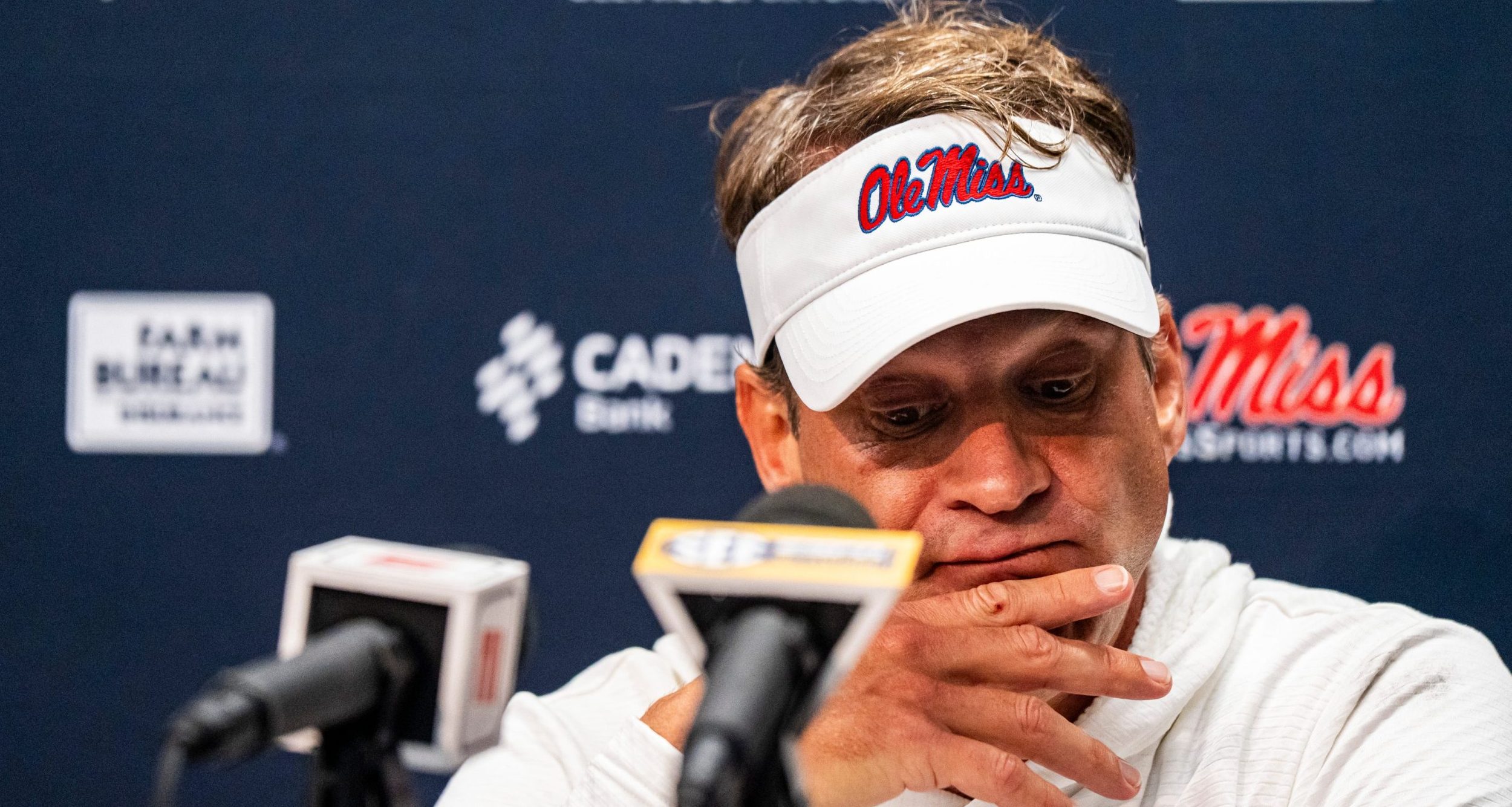 Lane Kiffin won’t coach Ole Miss during playoff, per report