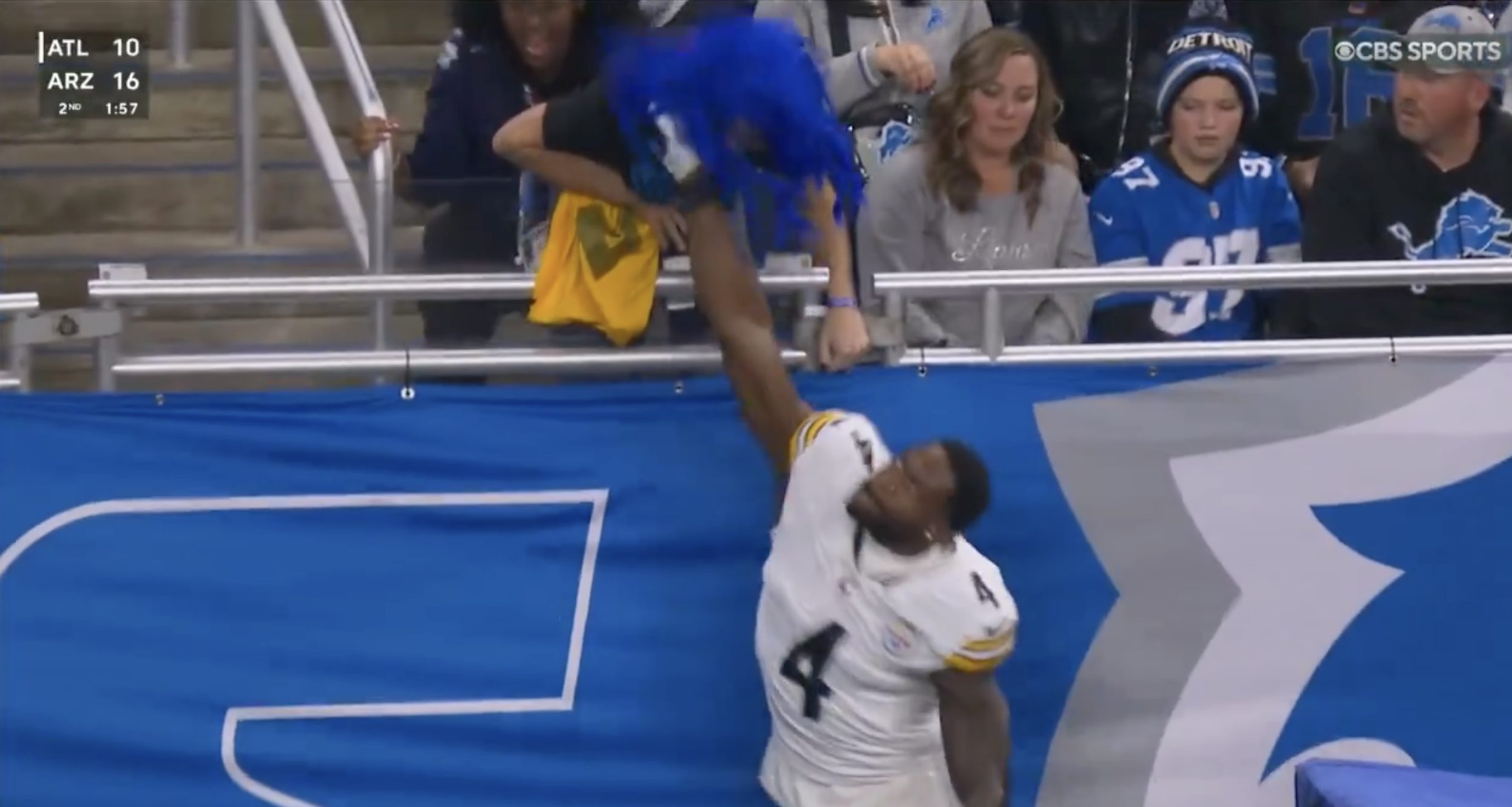 DK Metcalf and Lions fan