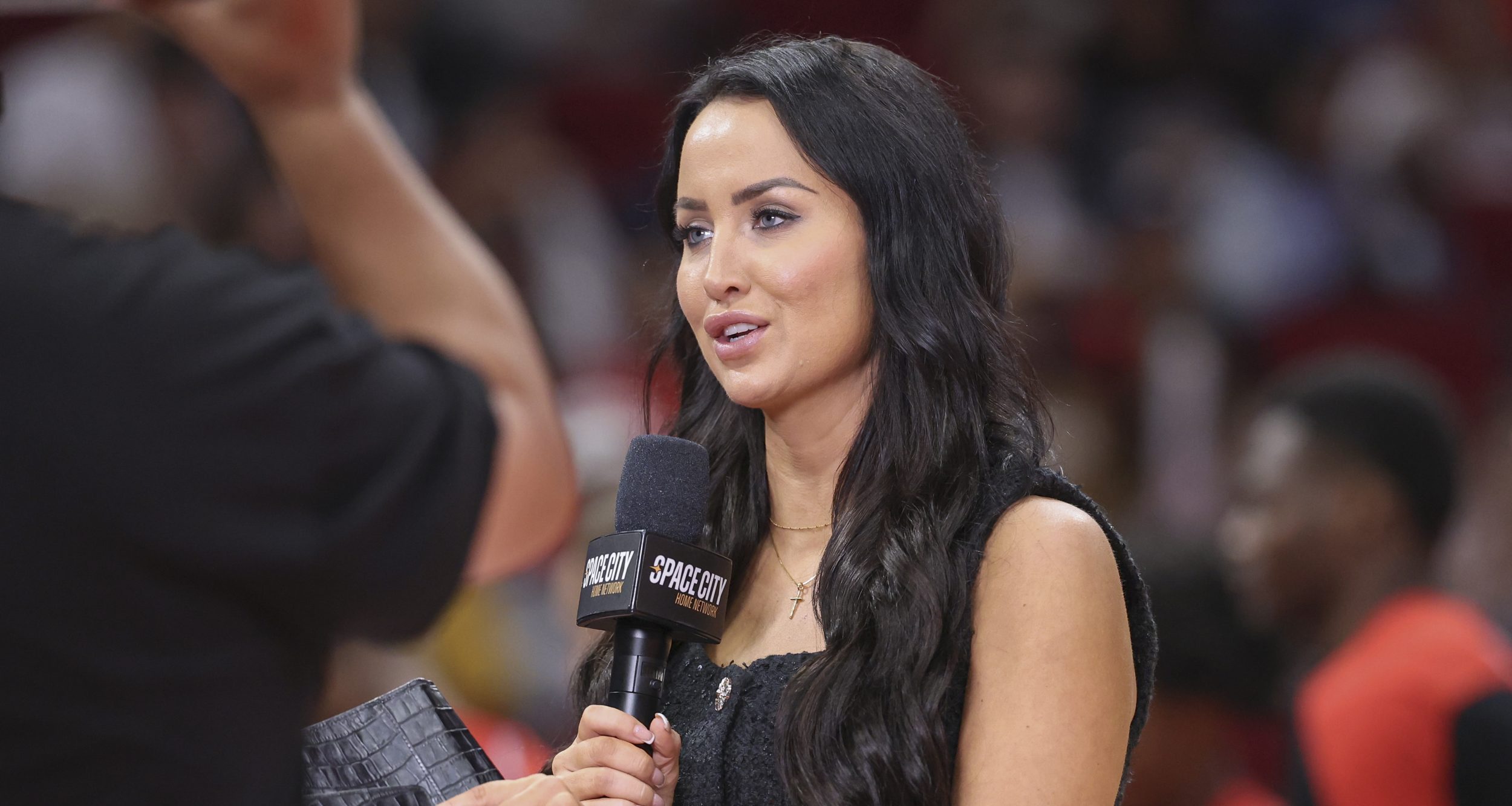 Vanessa Richardson re-signs with ESPN to continue hosting ‘Hoop Streams’