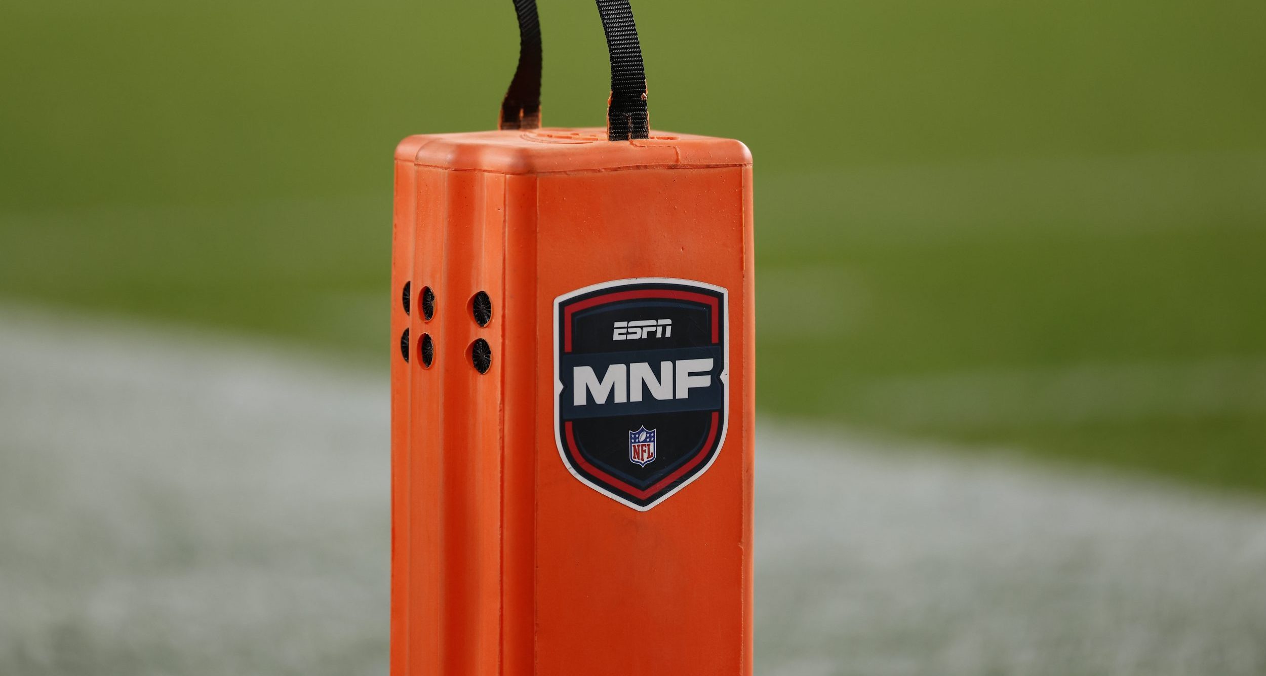 Bob Iger mum on ESPN-NFL deal as Disney feels sting of YouTube TV blackout - Awful Announcing