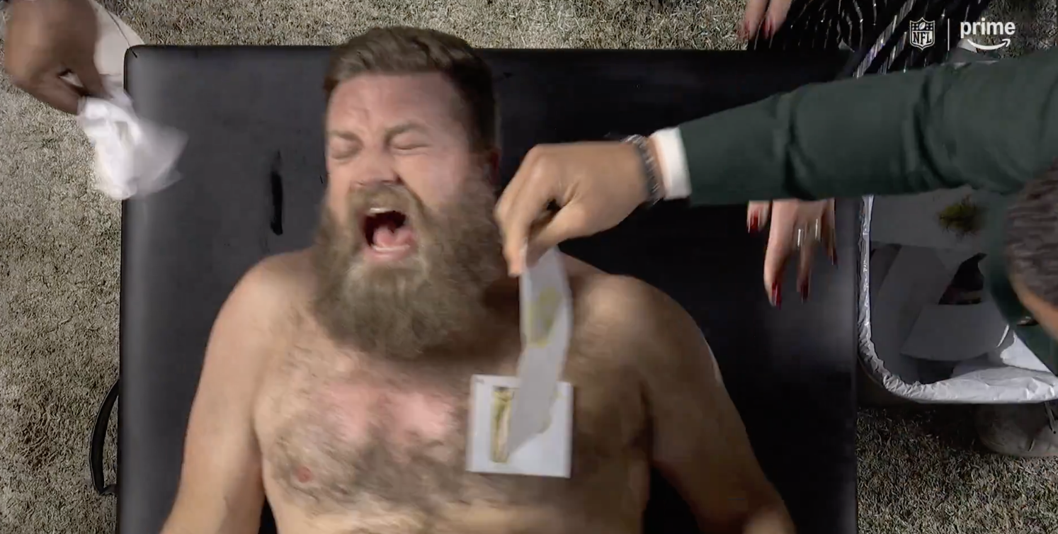 Ryan Fitzpatrick waxing