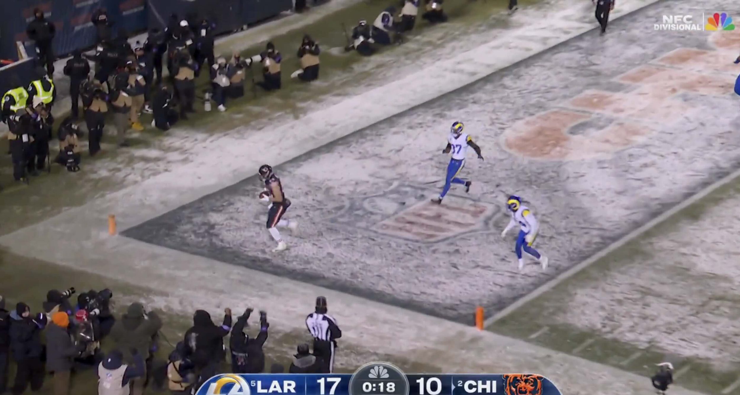 Listen to Mike Tirico and Kevin Harlan’s calls of the Caleb Williams-Cole Kmet game-tying touchdown