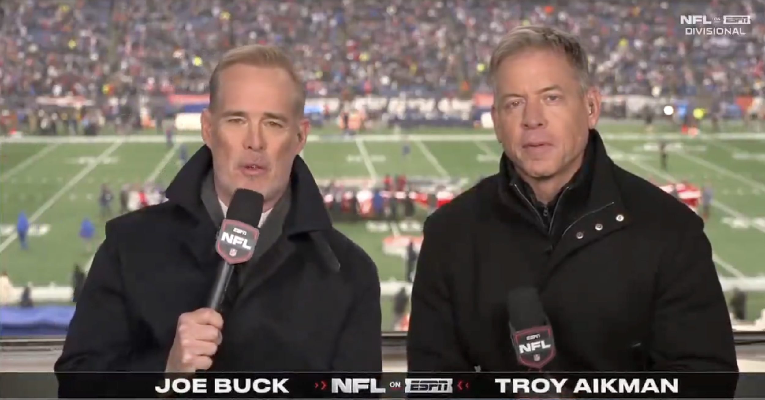 Joe Buck, Troy Aikman heaped with high praise over Patriots-Texans broadcast