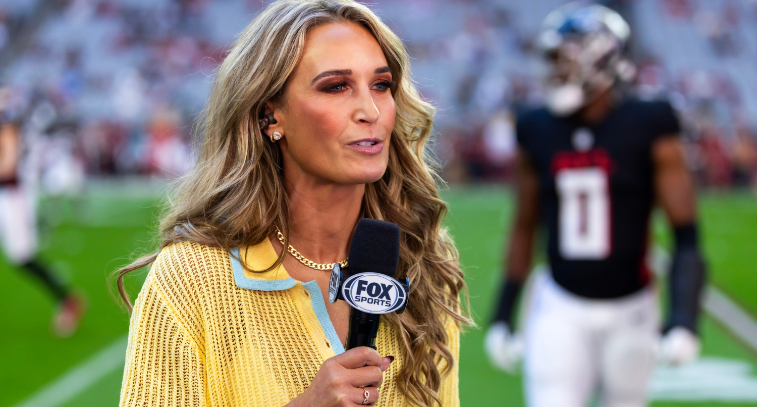 Dec 21, 2025; Glendale, Arizona, USA; Fox Sports sideline reporter Sarah Kustok during the Arizona Cardinals game against the Atlanta Falcons at State Farm Stadium. Mandatory Credit: Mark J. Rebilas-Imagn Images