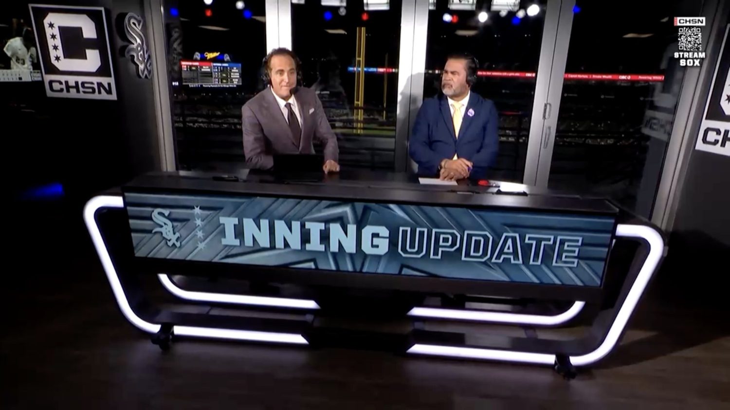 Chuck Garfien and Ozzie Guillen on Chicago Sports White Sox postgame show