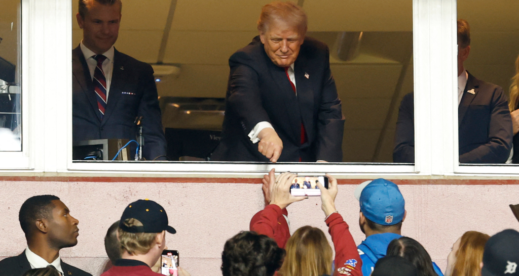 Donald Trump claims NFL fans are paying ‘$1,000 a game’ to watch football - Awful Announcing