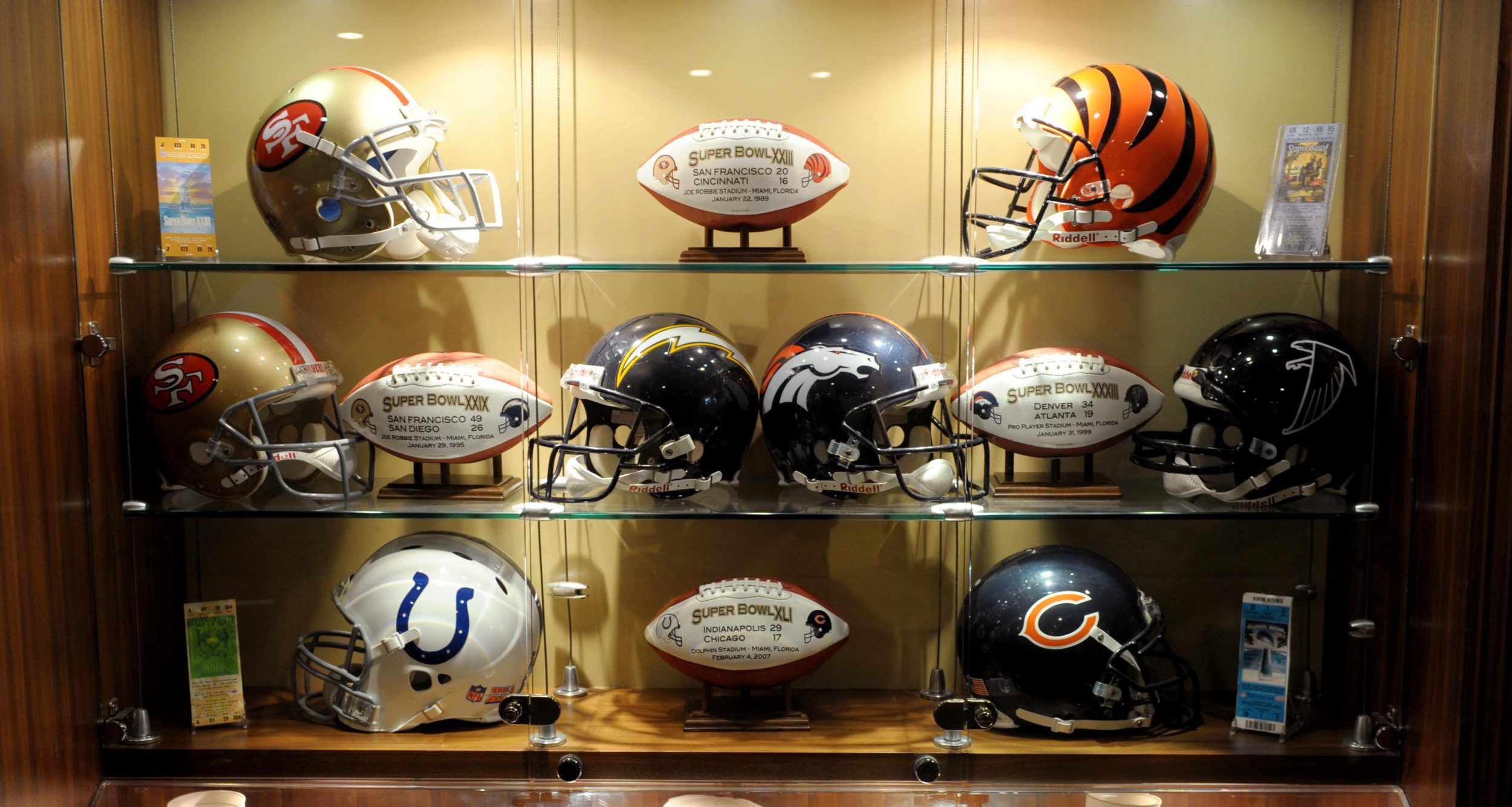 TikTok , Fanatics , and NFL facing lawsuit from memorabilia sellers