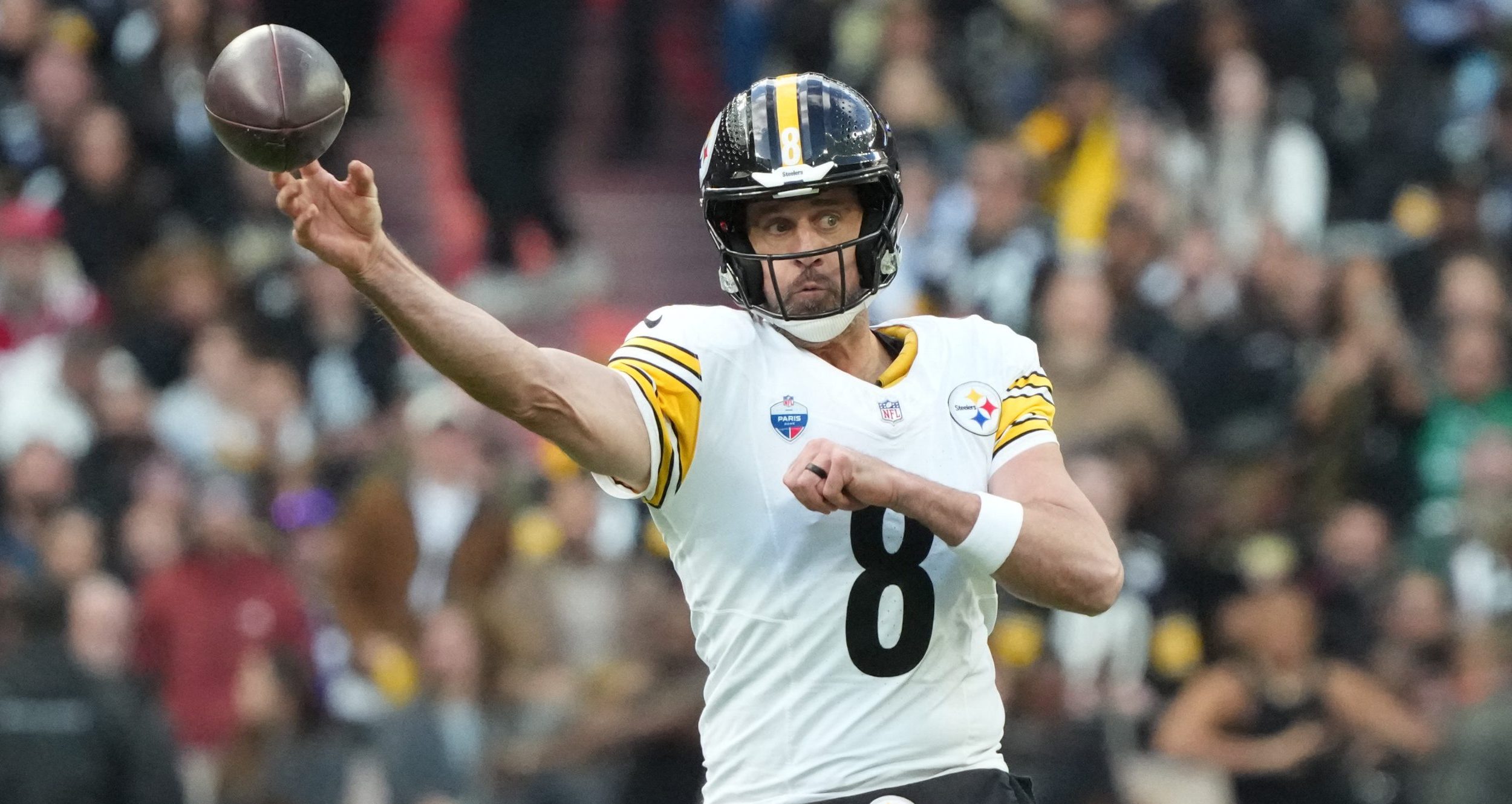 Pittsburgh Steelers quarterback Aaron Rodgers
